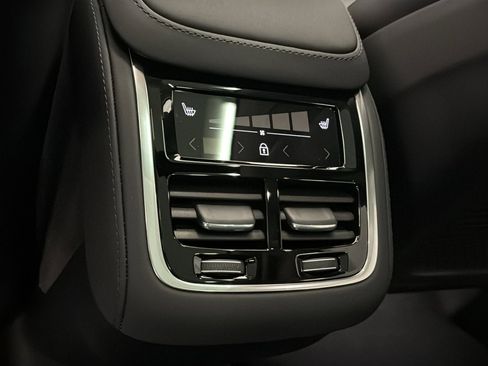 New 2026 Volvo XC90 B5 Plus w/ Protection Package AWD/4WD image 28