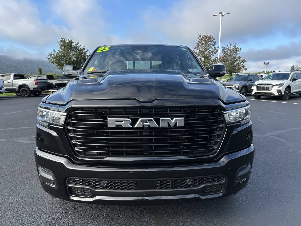 Used 2025 RAM 1500 Laramie AWD/4WD image 14