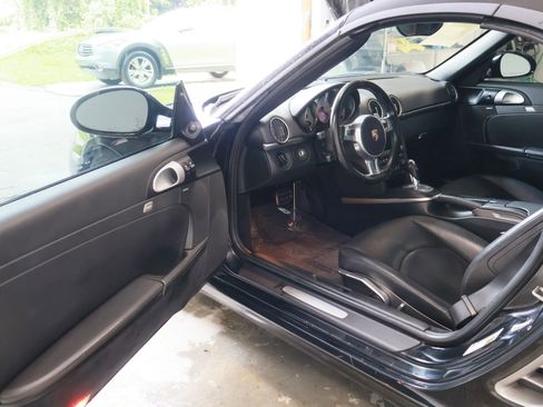 Used 2011 Porsche Boxster S image 28