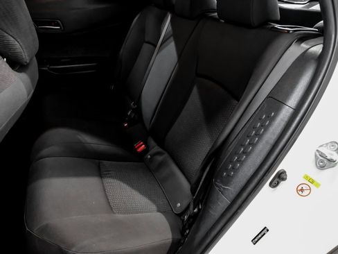 Used 2019 Toyota C-HR XLE image 45