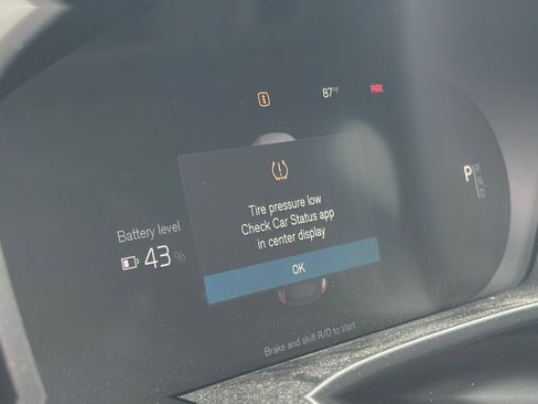 Used 2023 Volvo C40 P8 Recharge Ultimate AWD/4WD image 18