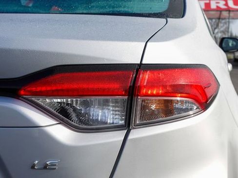 Certified 2023 Toyota Corolla LE image 9