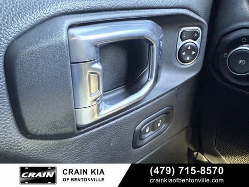 Used 2021 Jeep Wrangler Unlimited Rubicon image 12