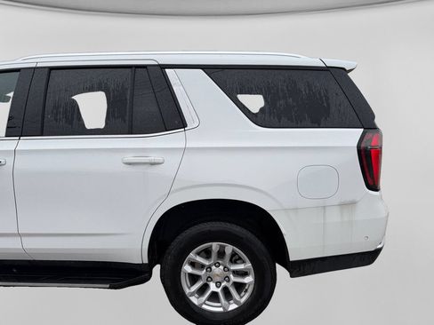 Used 2025 Chevrolet Tahoe LT RWD image 13
