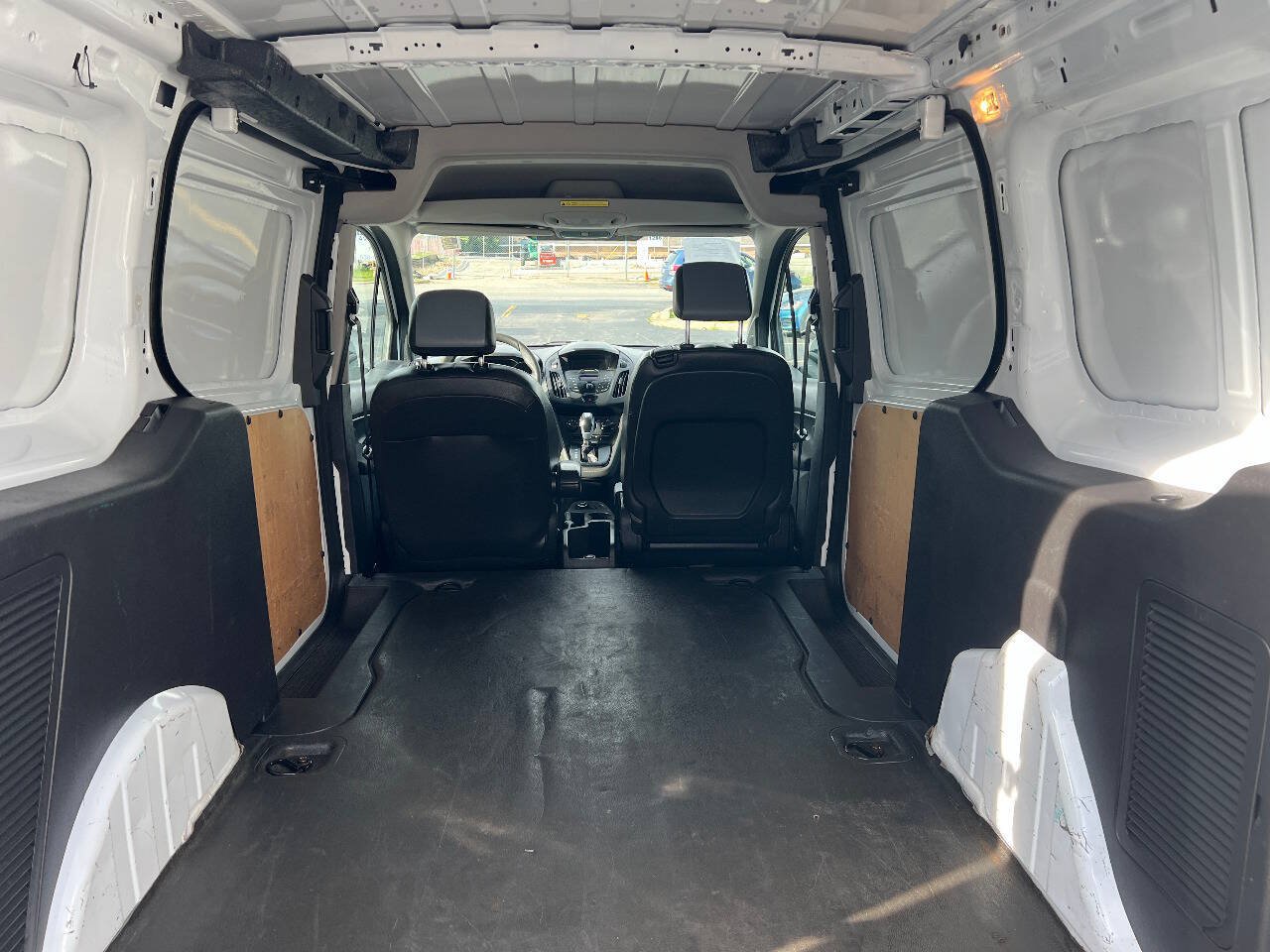 Used 2015 Ford Transit Connect XL FWD image 18