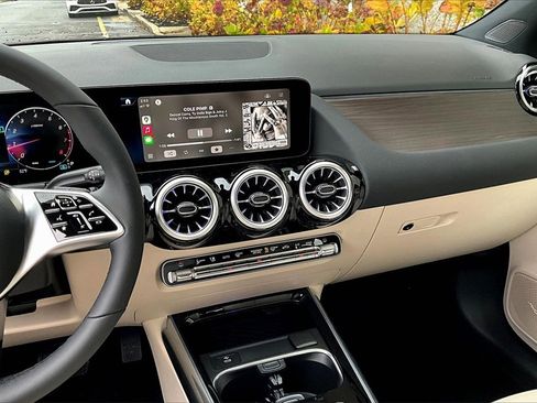 New 2026 Mercedes-Benz GLA 250 4MATIC image 7