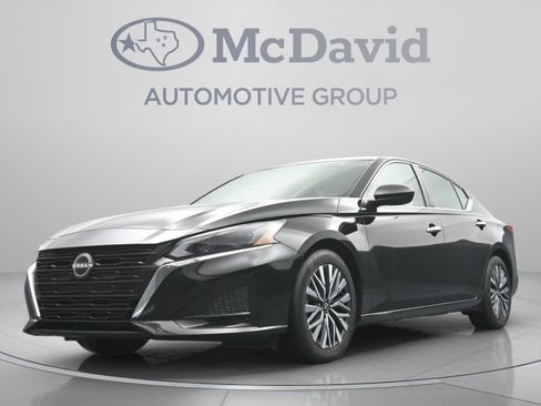 Used 2024 Nissan Altima 2.5 SV FWD image 28