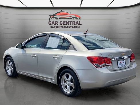 Used 2013 Chevrolet Cruze LT image 3