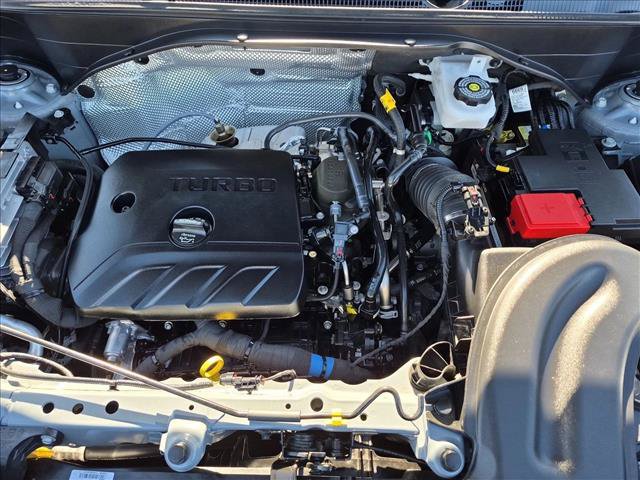 Used 2025 Buick Encore GX Avenir w/ Avenir Technology Package AWD/4WD image 22