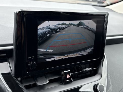 Used 2026 Toyota Corolla LE FWD image 19