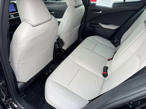 Used 2024 Lexus UX 250h FWD w/ Premium Package image 22