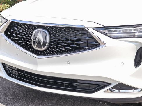 Used 2023 Acura MDX FWD w/ Technology Package image 5