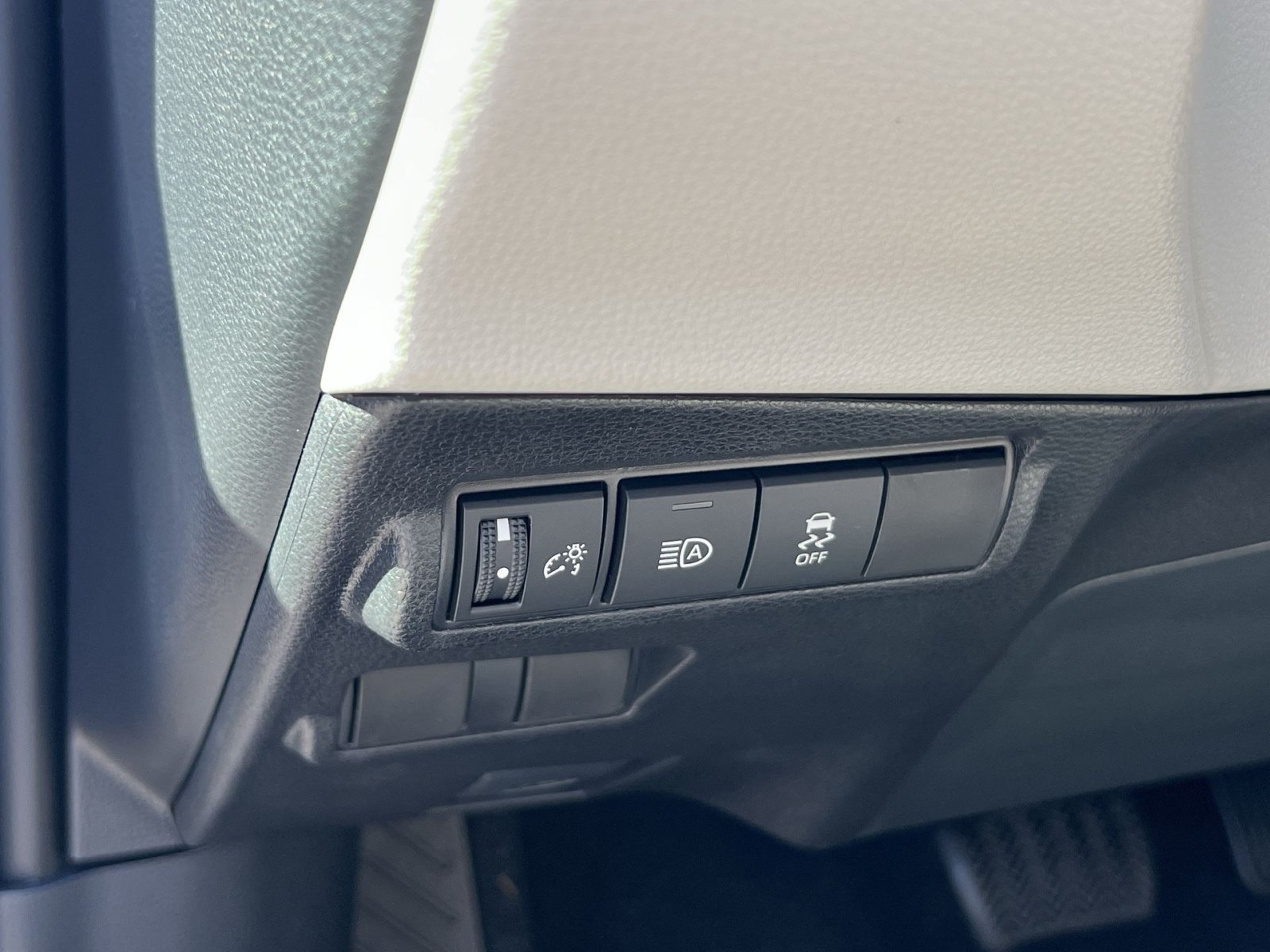 New 2026 Toyota Corolla Cross LE AWD/4WD image 23