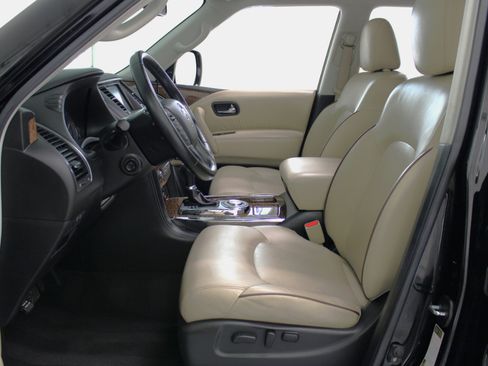 Used 2019 Nissan Armada SL w/ Premium Package image 32