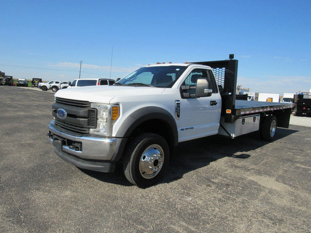 Used 2017 Ford F550 4x4 Regular Cab Super Duty image 7