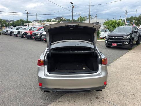 Used 2018 Lexus IS 300 F Sport w/ F Sport Package RWD image 4