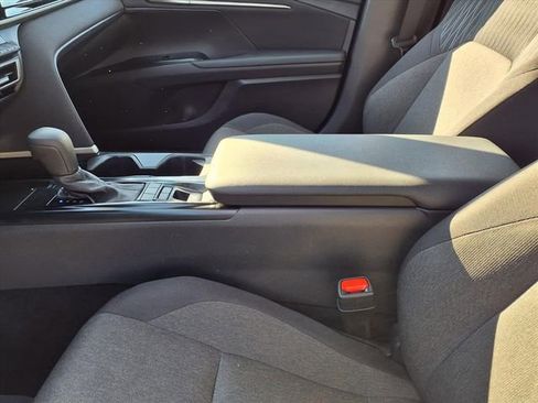 Used 2025 Toyota Camry LE image 51