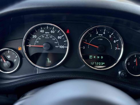 Used 2015 Jeep Wrangler Unlimited Sport w/ Quick Order Package 24S AWD/4WD image 29