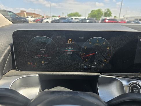 Used 2021 Mercedes-Benz GLB 250 image 12