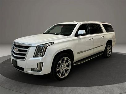Used 2016 Cadillac Escalade ESV Luxury