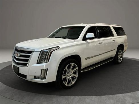 Used 2016 Cadillac Escalade ESV Luxury image 1