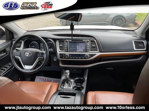 Used 2019 Toyota Highlander Limited Platinum AWD/4WD image 17
