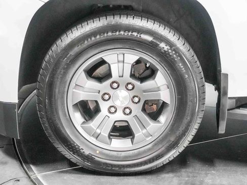 Used 2019 Chevrolet Tahoe LS RWD image 9