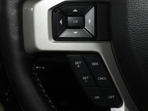 Used 2019 Ford F250 Lariat w/ Lariat Ultimate Package image 27