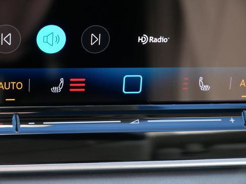 New 2026 Volkswagen Tiguan SE image 11