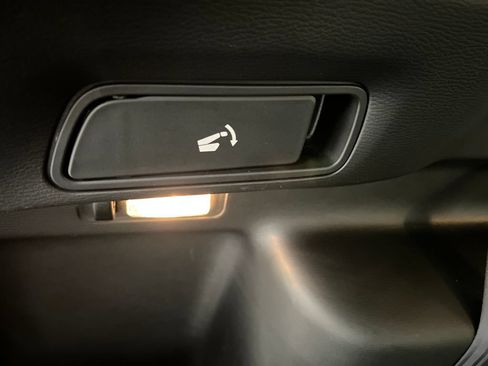 Used 2024 Mitsubishi Outlander SE AWD/4WD image 44
