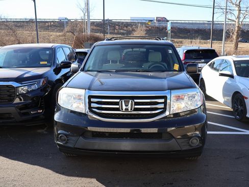 Used 2015 Honda Pilot LX image 2