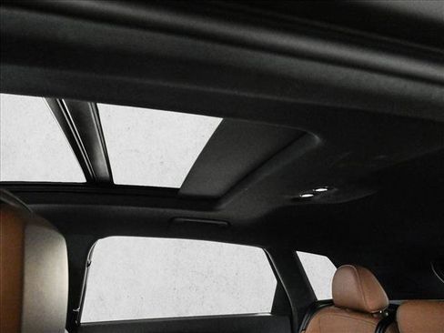 Certified 2024 Audi Q8 e-tron Premium Plus image 20