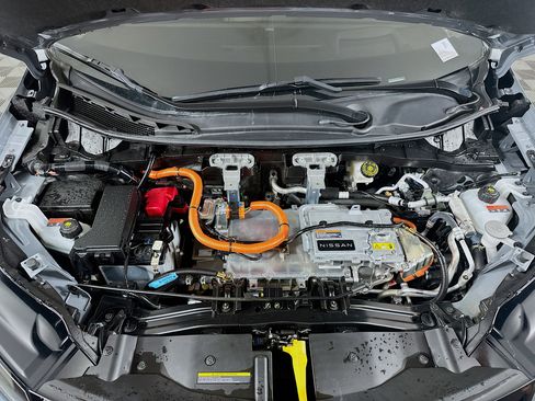 Used 2024 Nissan Ariya FWD image 31