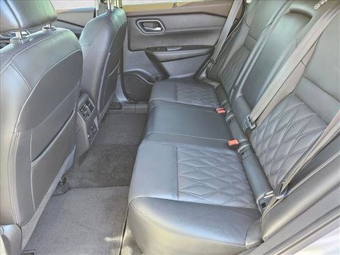 Certified 2023 Nissan Rogue Platinum w/ Platinum Premium Package image 18