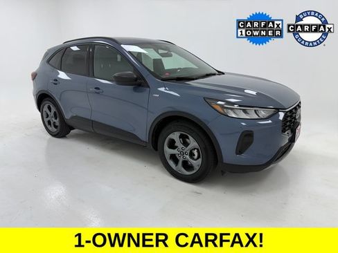 Used 2025 Ford Escape ST-Line w/ Tech Pack #1 FWD image 1