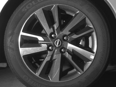 Used 2025 Nissan Versa SV image 13