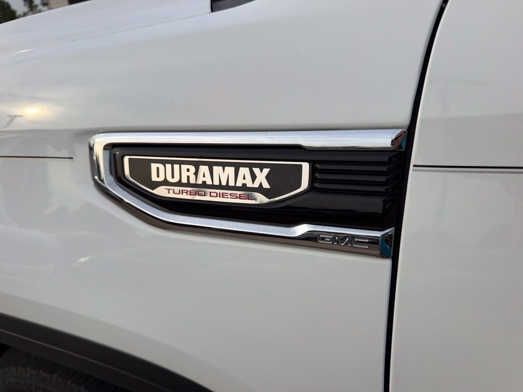 Used 2023 GMC Sierra 1500 Denali w/ Denali Reserve Package RWD image 9
