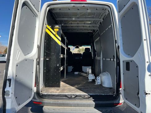 Used 2021 Mercedes-Benz Sprinter 144 Cargo image 20