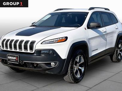 Used 2016 Jeep Cherokee Trailhawk w/ Comfort/Convenience Group