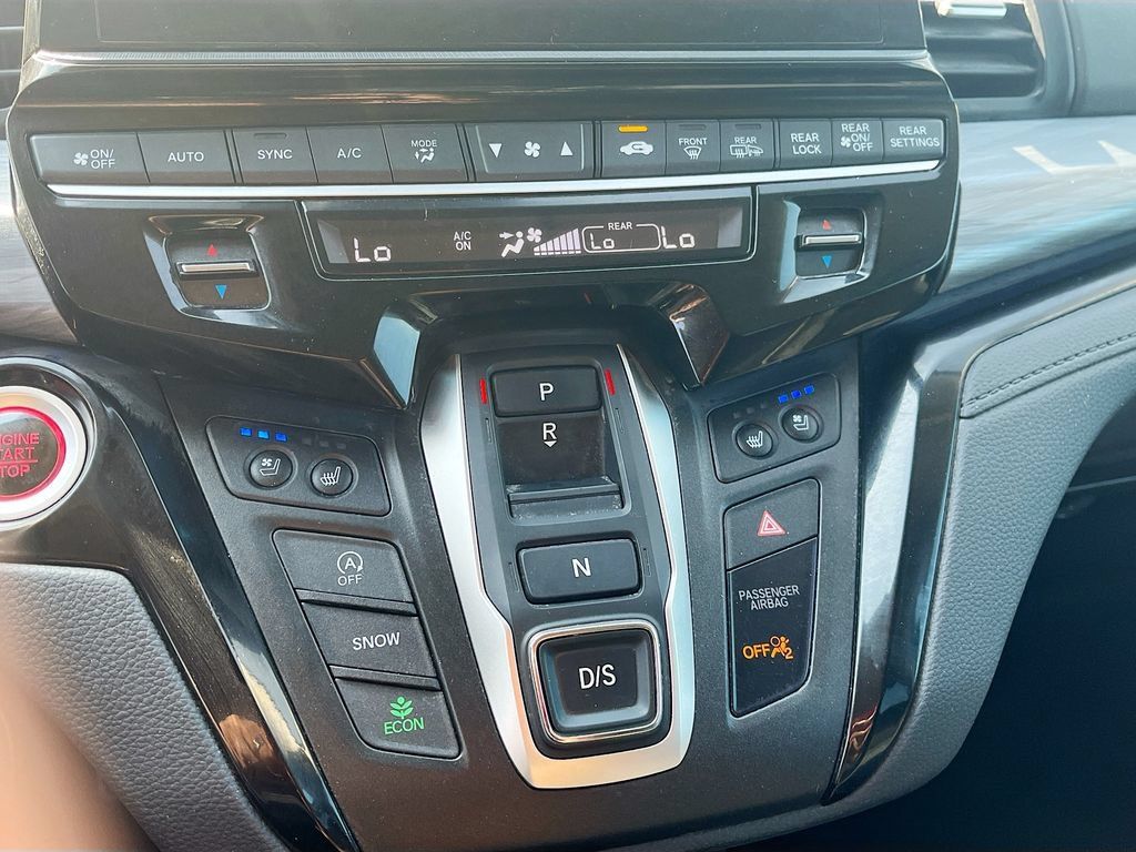 Used 2025 Honda Odyssey Elite image 15