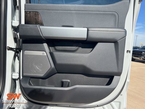 New 2026 Ford F350 Lariat w/ Black Appearance Package image 15