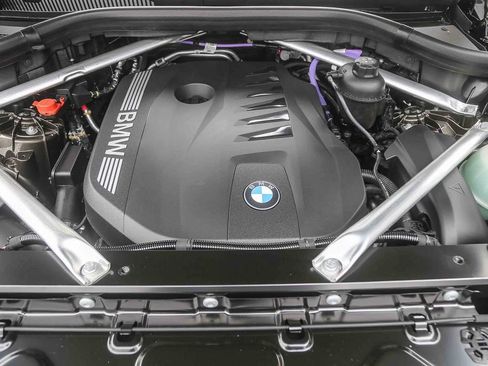 New 2026 BMW X5 sDrive40i w/ M Sport Package RWD image 22