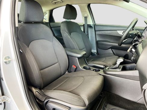 Used 2021 Kia Forte LXS image 25