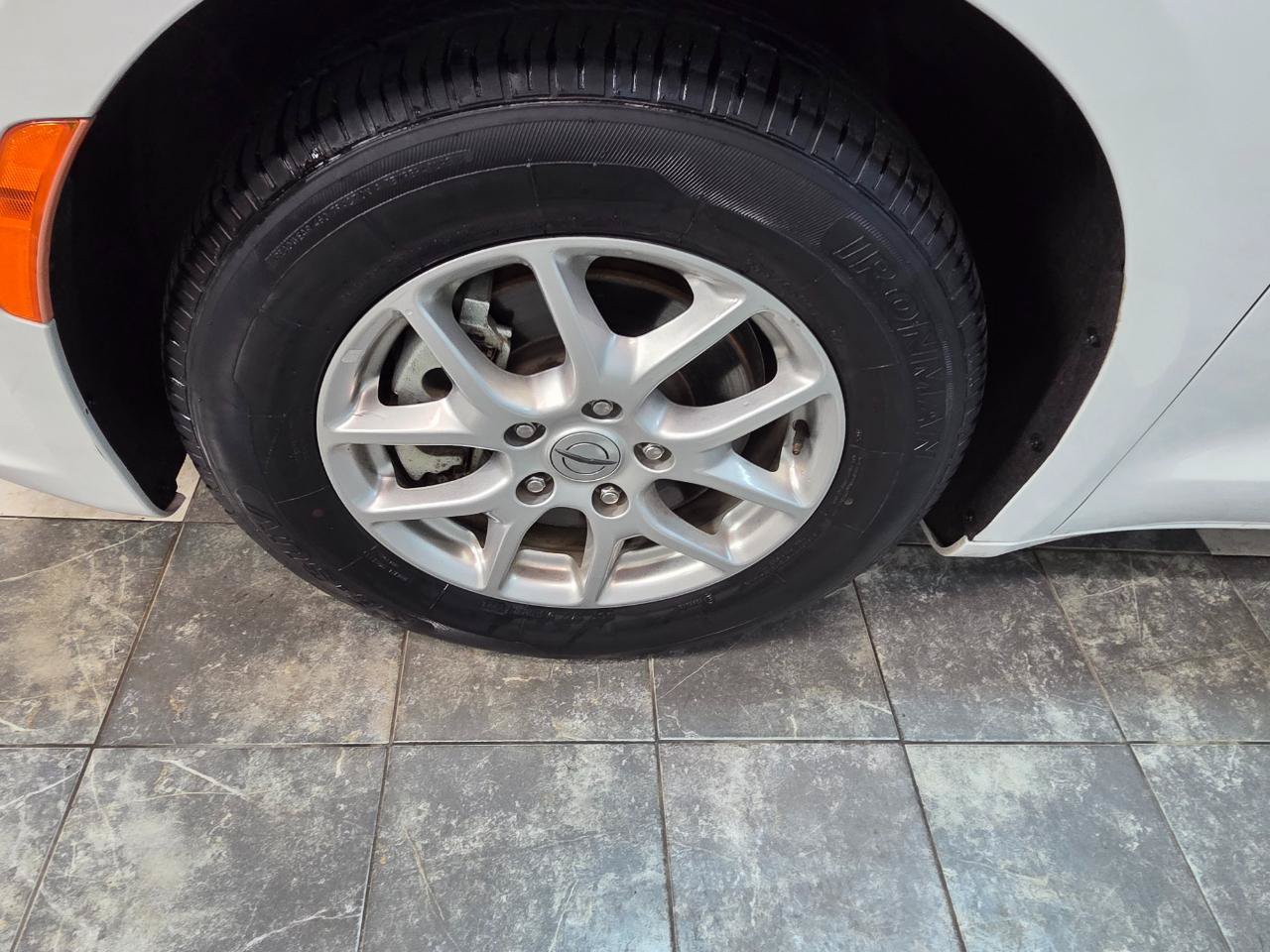 Used 2022 Chrysler Pacifica Touring-L FWD image 33
