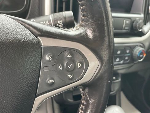 Used 2022 Chevrolet Colorado LT image 35