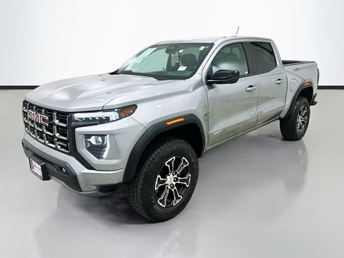 Used 2024 GMC Canyon AT4 w/ Technology Package AWD/4WD image 3