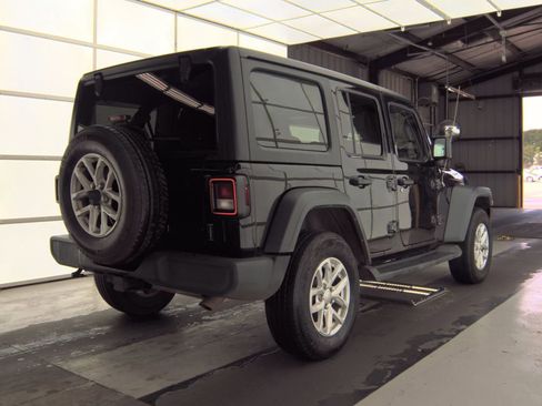 Used 2023 Jeep Wrangler Unlimited Sport AWD/4WD image 4