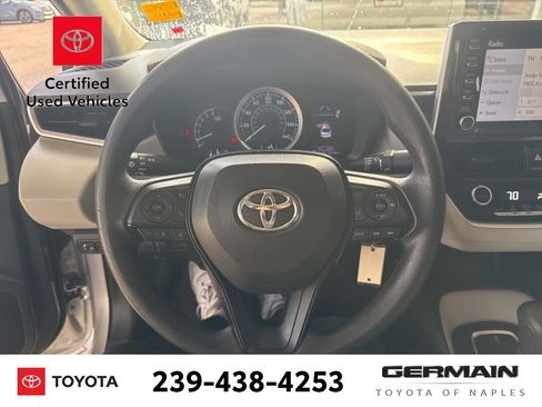 Used 2021 Toyota Corolla LE image 18