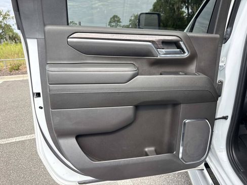 Used 2024 Chevrolet Silverado 2500 LTZ w/ LTZ Plus Package AWD/4WD image 10