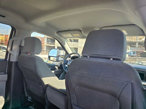 Used 2024 Ford F250 XLT w/ FX4 Off-Road Package image 15